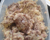 Foto del paso 4 de la receta: Patatas enmascaradas con butifarra gratinadas al allioli