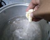 Foto langkah ke 1 dari resep Cilok kuah simpel takaran gelas.