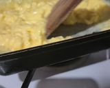 Foto langkah ke 3 dari resep Scrambled Eggs.