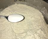 Foto del paso 1 de la receta: Masa casera de empanadas
