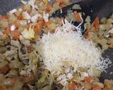 Foto langkah ke 2 dari resep Risol Rogout Ayam.