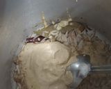 A picture of step 3 of Green peas kurma.