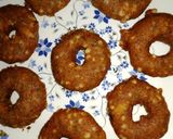A picture of step 4 of Sabudana vada bhalle style.
