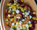 Foto langkah ke 1 dari resep Salad buah Teddy kitchen😘.