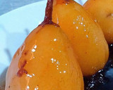 Foto del paso 9 de la receta: Peras confitadas en salsa de frutos rojos y agua de azahar