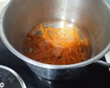 Foto del paso 3 de la receta Cintas de calabacín y zanahoria con frutti di mare