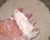 A picture of step 2 of Pizza cheesey matri.