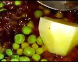 A picture of step 4 of Aloo mattar ka salan.