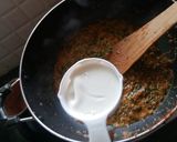 A picture of step 5 of Methi malai paneer.