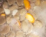 Foto langkah ke 3 dari resep Sayur Sop Bakso Sederhana.