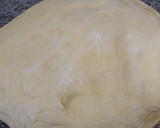 Foto del paso 1 de la receta: Medialunas facilísimas de levadura