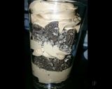 A picture of step 4 of Chocolate mousse parfait.