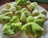 Foto langkah ke 8 dari resep Bolu kukus mekar lembut anti gagal.
