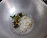 A picture of step 2 of Foxtail millet khichu.