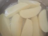رول البطاطا بحشوة الجبن والذره