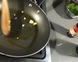 Foto del paso 1 de la receta: Brocmeli (brócoli salsa de soya)