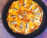 Foto del paso 5 de la receta: Pizza casera diferente con anchoas 😋👍🏼