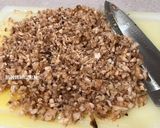 A picture of step 4 of Baked Stuffed Mushrooms with Pork.