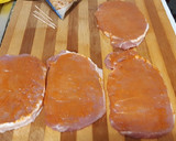 Foto del paso 3 de la receta: Lomo de cerdo adobado en casa, con relleno de espinacas y queso