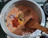 A picture of step 4 of Mutton Lababdar.
