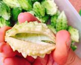 Hình bước làm 1 của món Canh Khổ Qua Mini Nhồi Thịt
