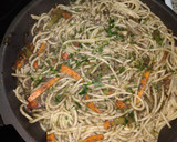 Foto del paso 4 de la receta: Espaguettis con verduras y salsa de aprovechamiento