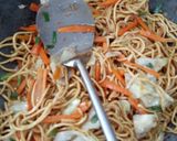 Foto langkah ke 5 dari resep Mie goreng kampung.