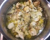 Krémleves chilis, fűszeres sült karfiollal, pirított tökmaggal a tetején recept fázis 2 fotója