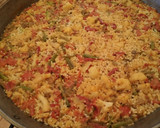 Foto del paso 2 de la receta: Paella de bacalao, coliflor y ajos tiernos