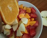 A picture of step 1 of Fruit parfait.