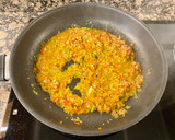 Foto del paso 5 de la receta: Berenjenas rellenas con queso gratinado