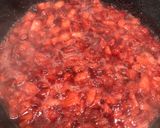 Foto langkah ke 2 dari resep Strawberry Jam.