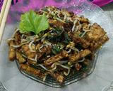 Foto langkah ke 4 dari resep Dadar Telor Cah Toge.
