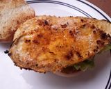 Foto del paso 4 de la receta: Sándwich🍆🥪 con salsa de ajo🌰