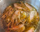 Foto del paso 3 de la receta: Entrepanets de gambes amb all i julivert ☘️🦐🧄