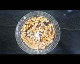 A picture of step 1 of Dal Makhani.