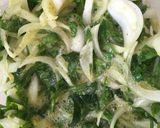 Foto del paso 3 de la receta: Tortilla espinaca y cebolla