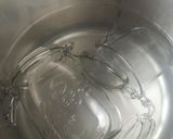 Une image de l'étape 1 de Tomates entières en bocaux.