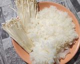 Foto langkah ke 2 dari resep Seblak Mie Jamur.