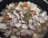 Foto del paso 3 de la receta: Escabeche de pollo o vizcacha
