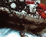 A picture of step 9 of Black forest cake#jikonichallenge#4weekschallenge.