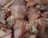 Foto langkah ke 1 dari resep Ayam rica rica kemangi.