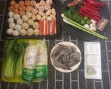 Foto langkah ke 1 dari resep Steamboat Homemade Kuah Tomyum.