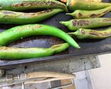 Une image de l'étape 2 de Piments verts marocains grillés.