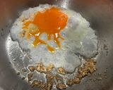 Foto langkah ke 2 dari resep Oyong tumis Telur.