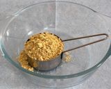 A picture of step 2 of Healthy Sattu Oats Chilla.