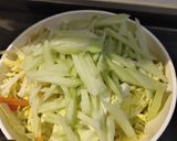A picture of step 1 of Bihon Guisado.