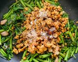 Foto langkah ke 5 dari resep Tumis Kangkung Tempe.