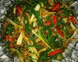 Foto langkah ke 9 dari resep Tumis Lokio dan Teri.
