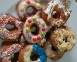 Foto langkah ke 5 dari resep Donut Imut Sederhana.